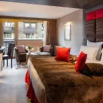 Le Lana Hotel 5*