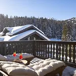 Le Lana Hotel