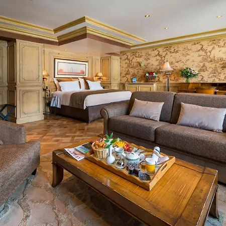 Le Lana Hotel 5*