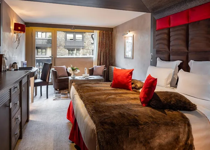Le Lana Hotel 5*